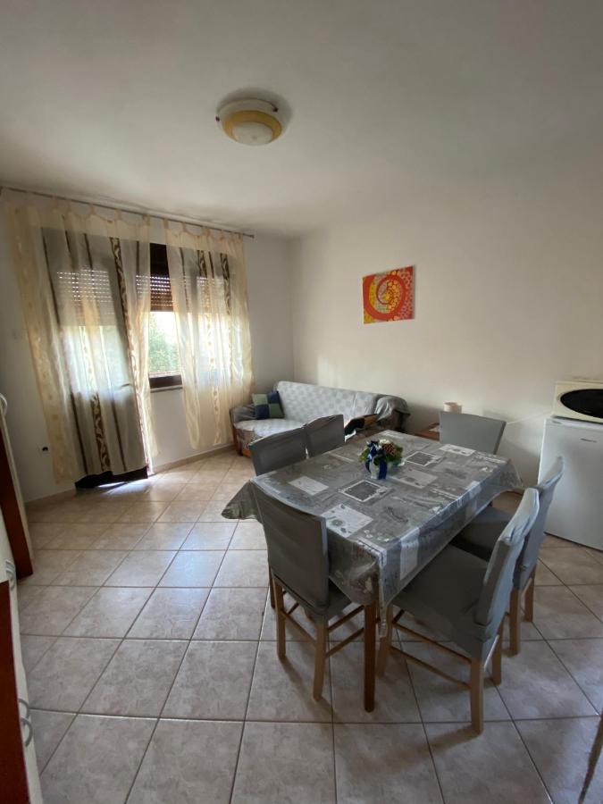 Apartman Milka Novigrad Istria Extérieur photo